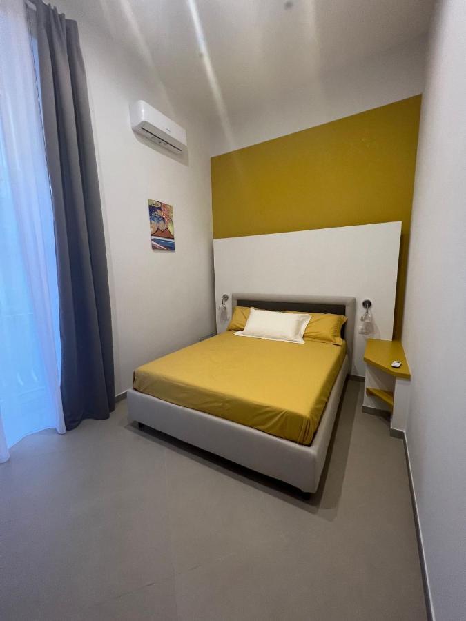 Dimora Chiaia 209 Hotell Napoli Eksteriør bilde