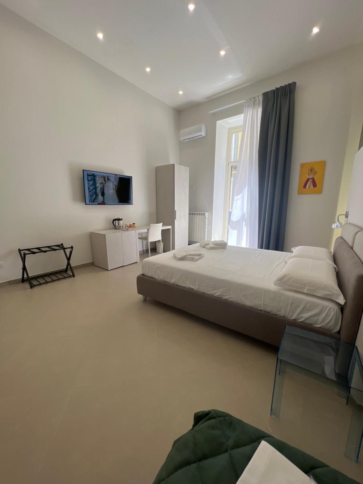 Dimora Chiaia 209 Hotell Napoli Eksteriør bilde