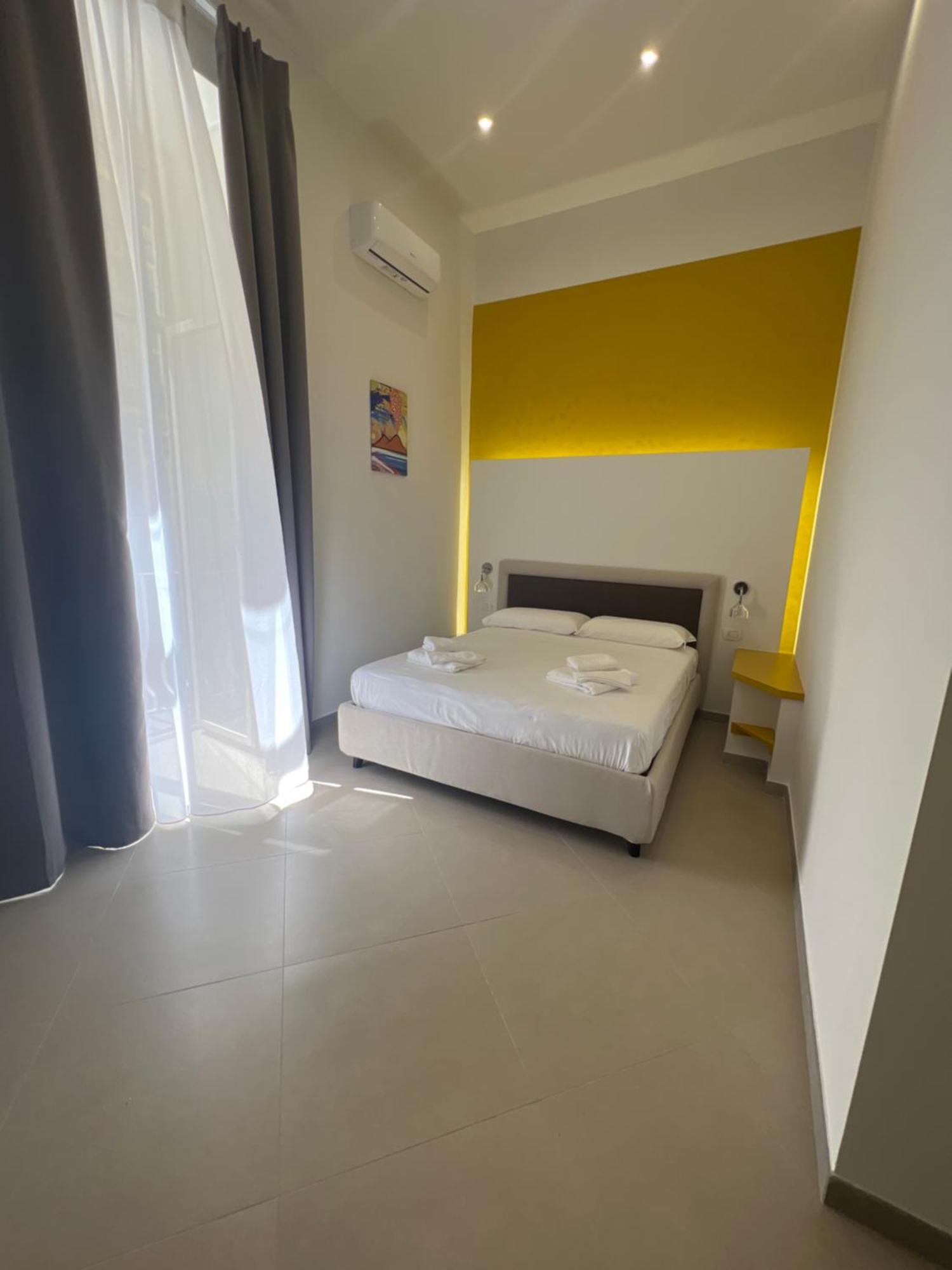 Dimora Chiaia 209 Hotell Napoli Eksteriør bilde