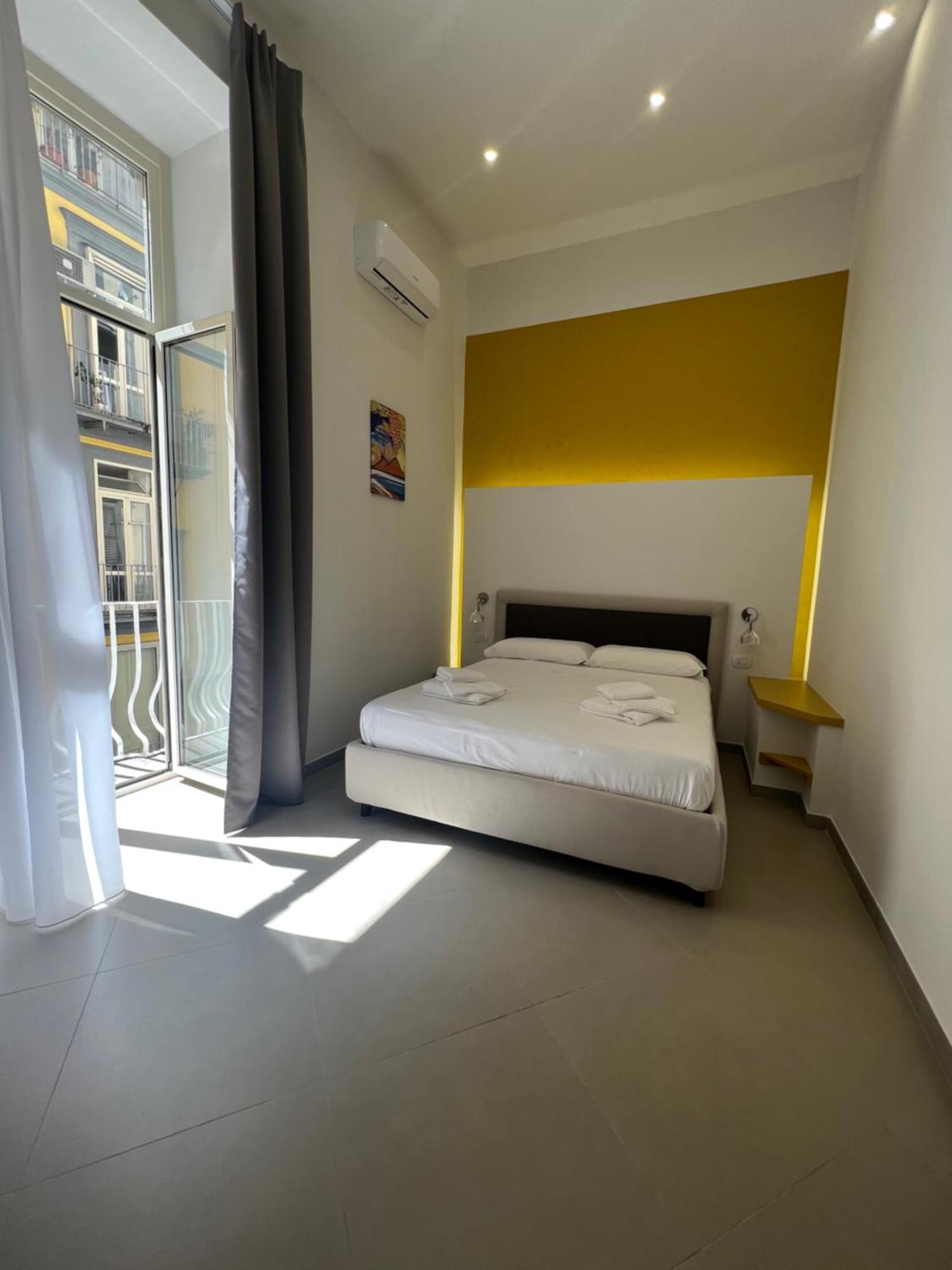 Dimora Chiaia 209 Hotell Napoli Eksteriør bilde
