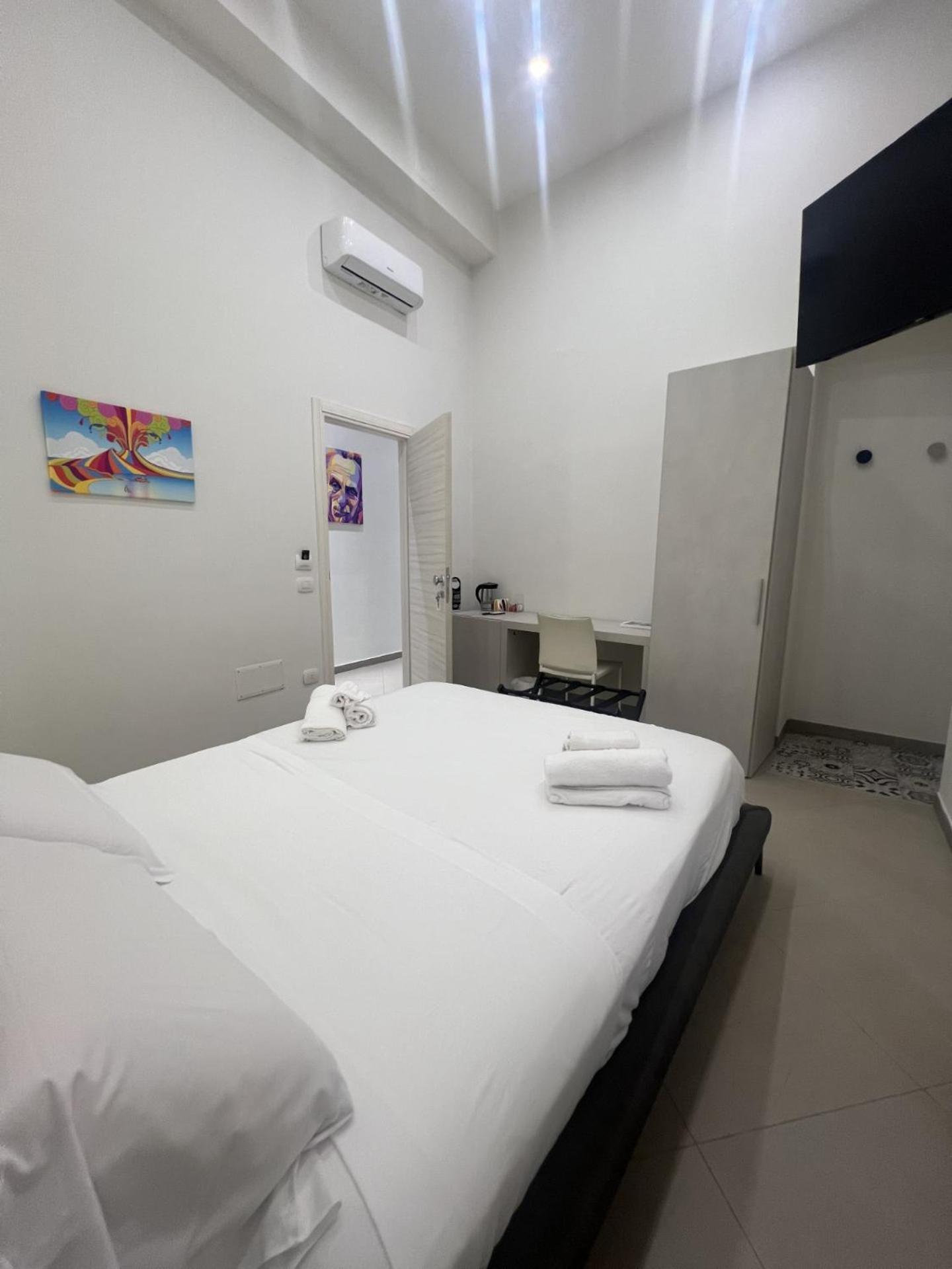 Dimora Chiaia 209 Hotell Napoli Eksteriør bilde